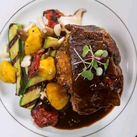 Meet your Posher, Chris - Picture 1 of 1